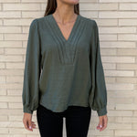 Blusa Pico Pliegues Verde