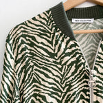 Chaqueta Fina Bomber Animal Print Verde