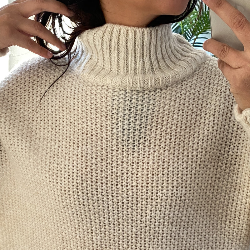 Jersey Cuello Midi Oversize Blanco/Crudo
